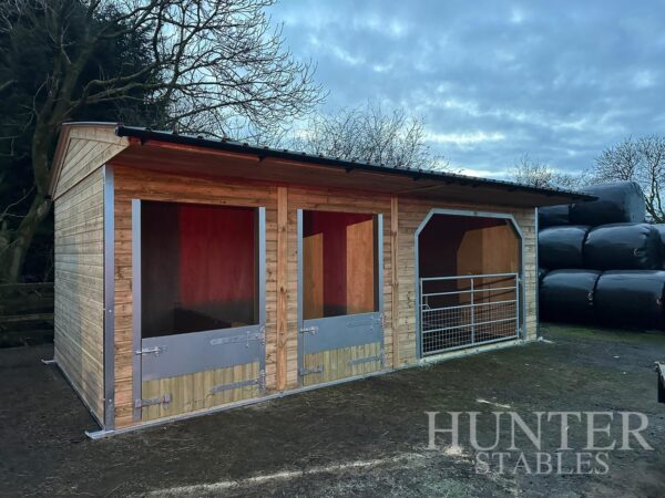 Shetland Pony Stables - Hunter Stables