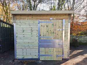 Single Mini Stable Pent (8x8)