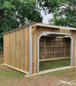 Alpaca Shelter larger 12x18