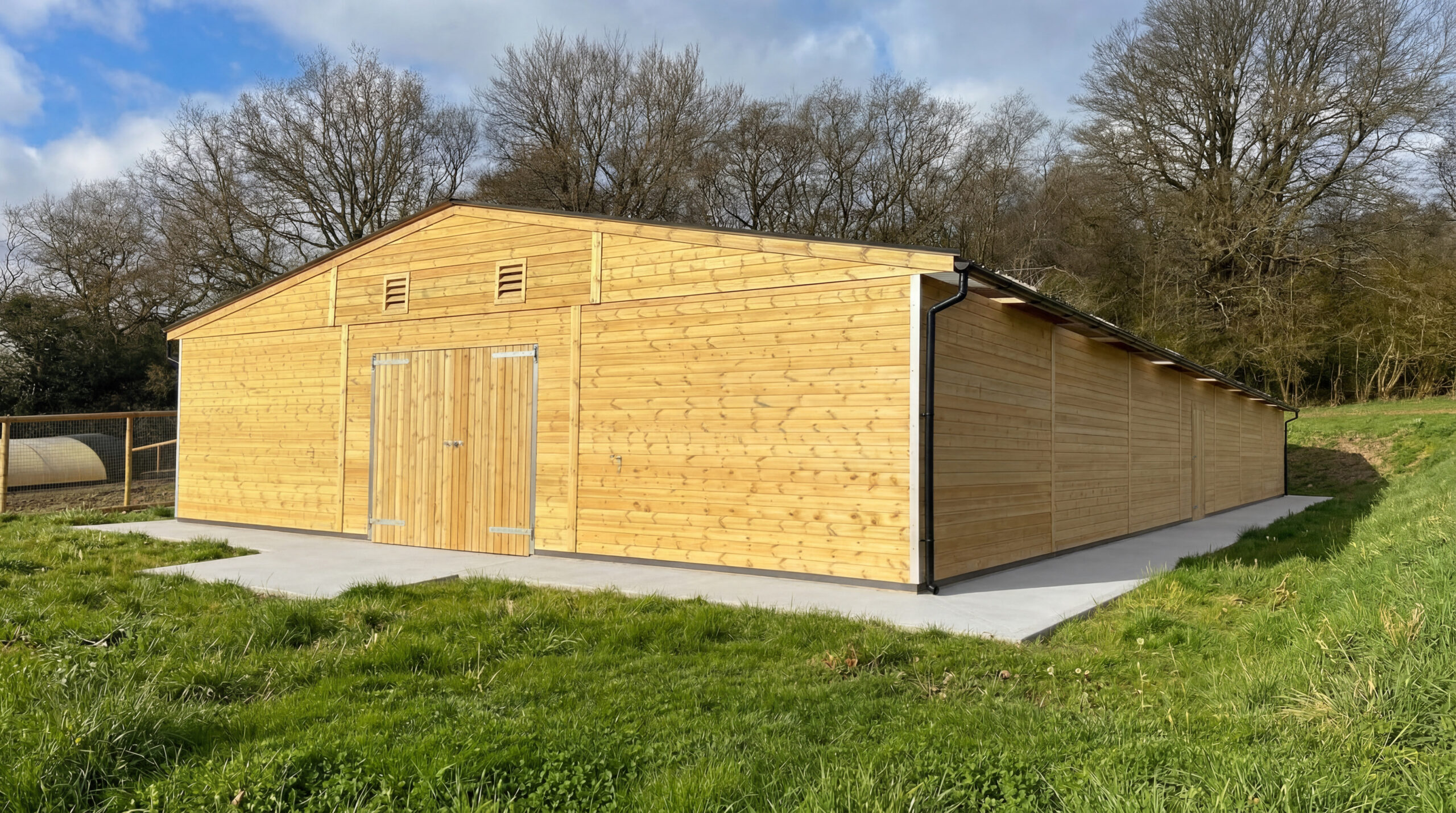 Open American Barn 36′×72′ Timber Shelter