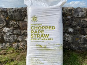 Premium Chopped Rape Bedding Straw - 100ltrs