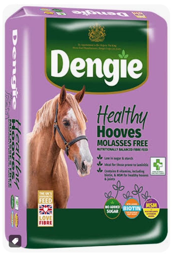 Dengie Healthy Hooves Molasses Free 20KG horse feed bag