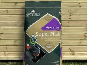 Spillers Senior Super-Mash 20kg Feed for Sale in Nailsea | Hunter Equestrian Co.